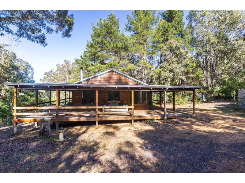 138 Johnston Road, Nannup WA 6275