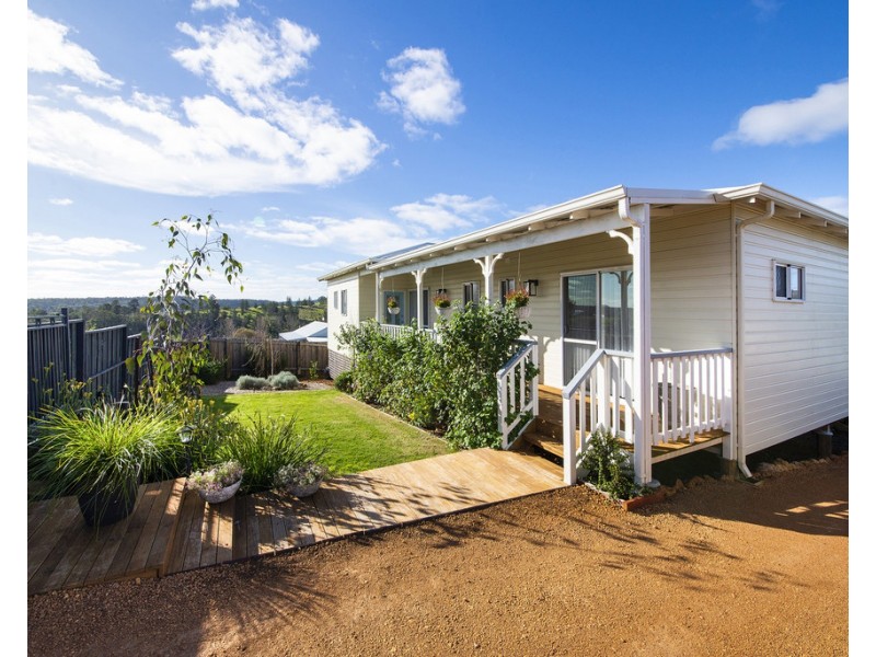 21 Hitchcock Drive, Nannup WA 6275