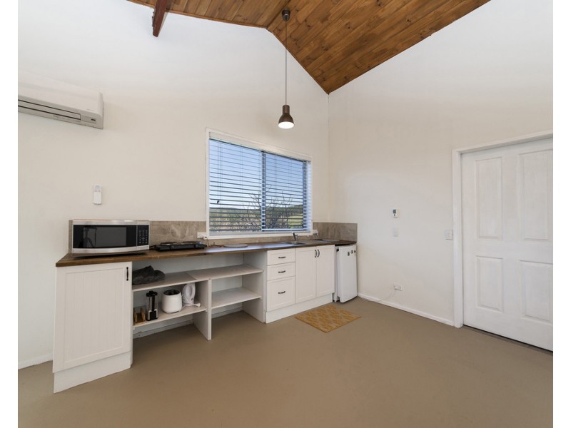 21 Hitchcock Drive, Nannup WA 6275