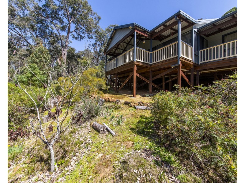 219 Leschenaultia Drive, Nannup WA 6275