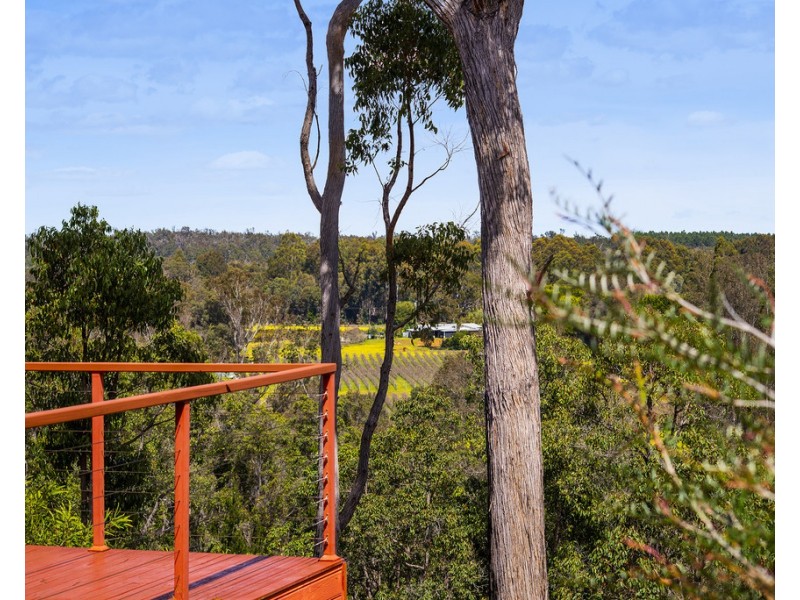 38 Hovea Pl, Nannup WA 6275