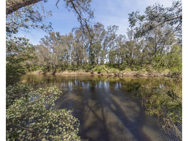 38 Hovea Pl, Nannup WA 6275