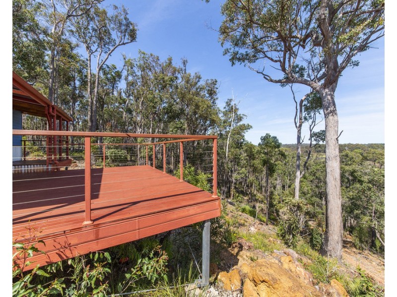 38 Hovea Pl, Nannup WA 6275