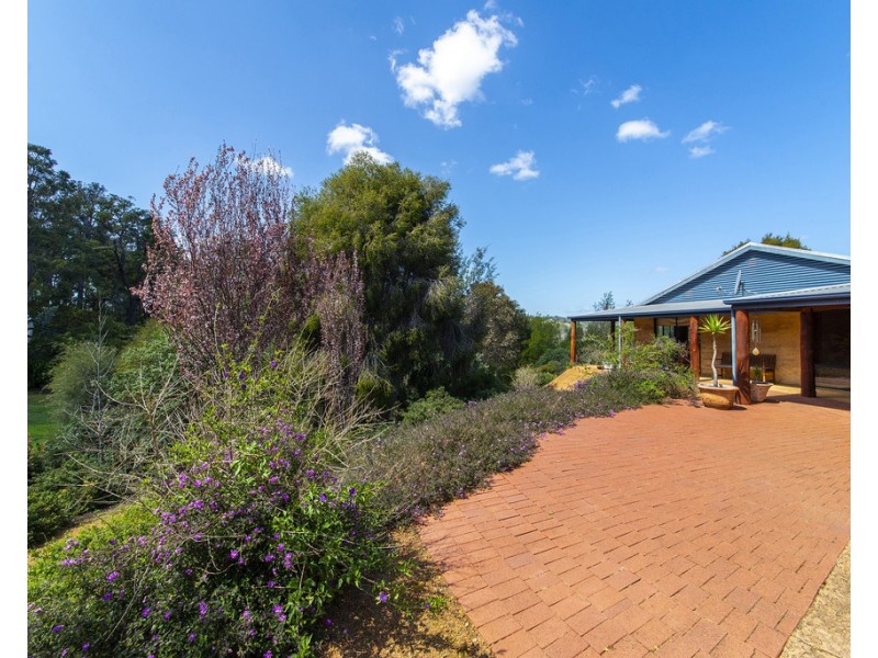 39 Balinga Drive, Balingup WA 6253