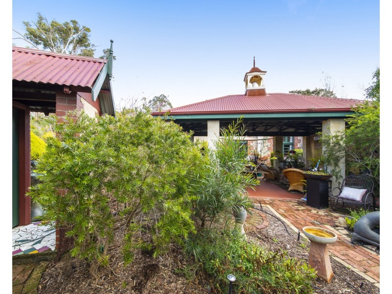 2 Dunnet Road, Nannup WA 6275