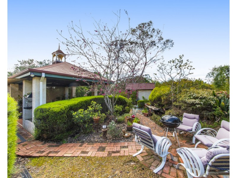 2 Dunnet Road, Nannup WA 6275