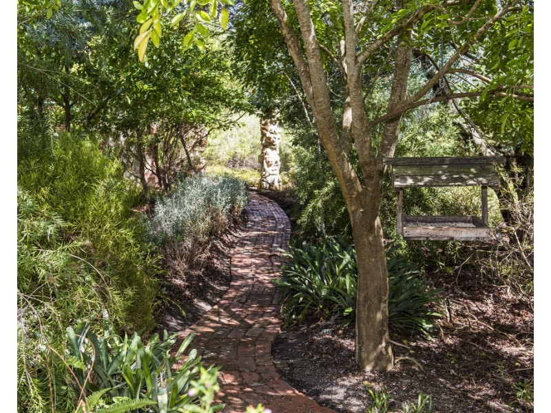 2 Dunnet Road, Nannup WA 6275