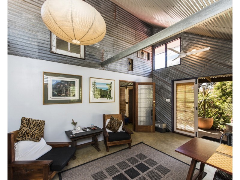 2 Dunnet Road, Nannup WA 6275