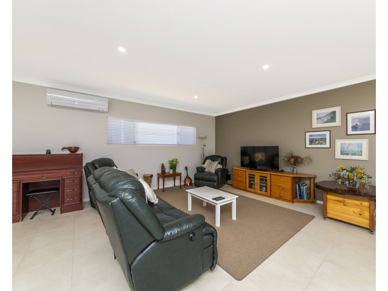 2a Hitchcock Drive, Nannup WA 6275