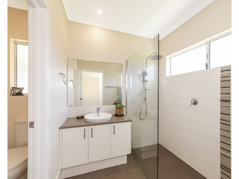 2a Hitchcock Drive, Nannup WA 6275