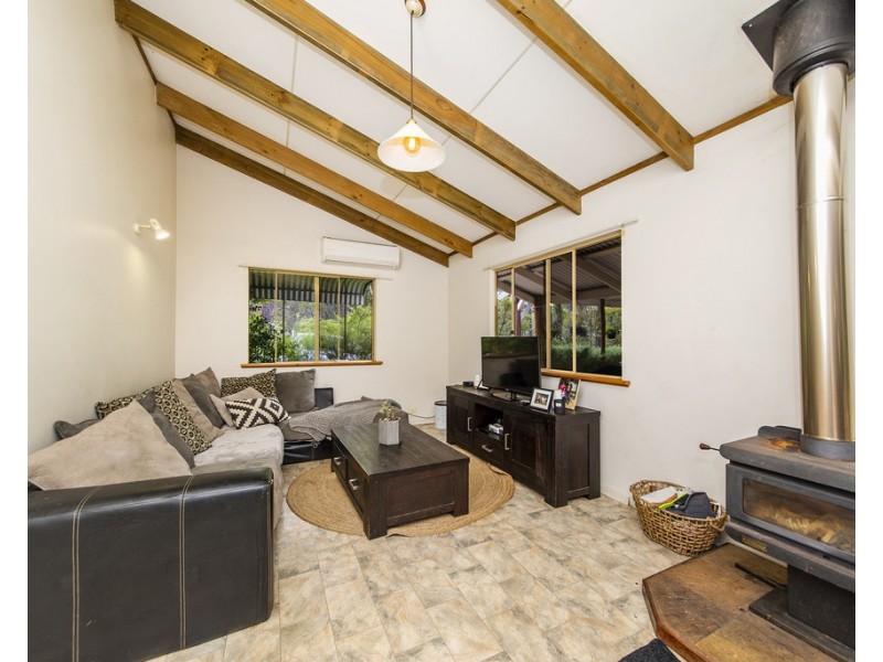 90 Leschenautlia Drive, Nannup WA 6275