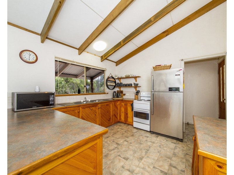 90 Leschenautlia Drive, Nannup WA 6275