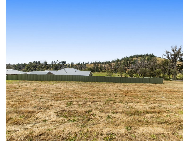 5 Hitchcock Drive, Nannup WA 6275