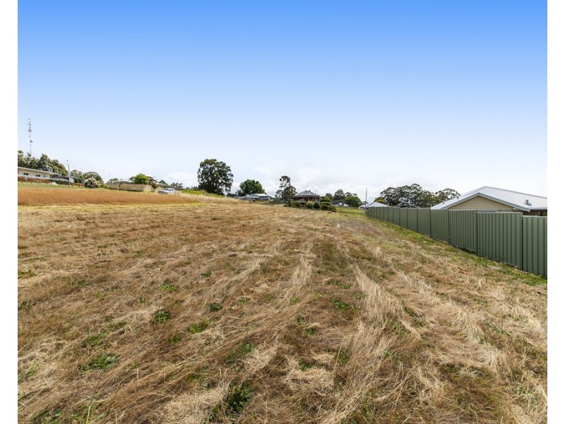 5 Hitchcock Drive, Nannup WA 6275