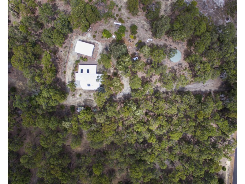 45 Cockatoo Drive, Nannup WA 6275