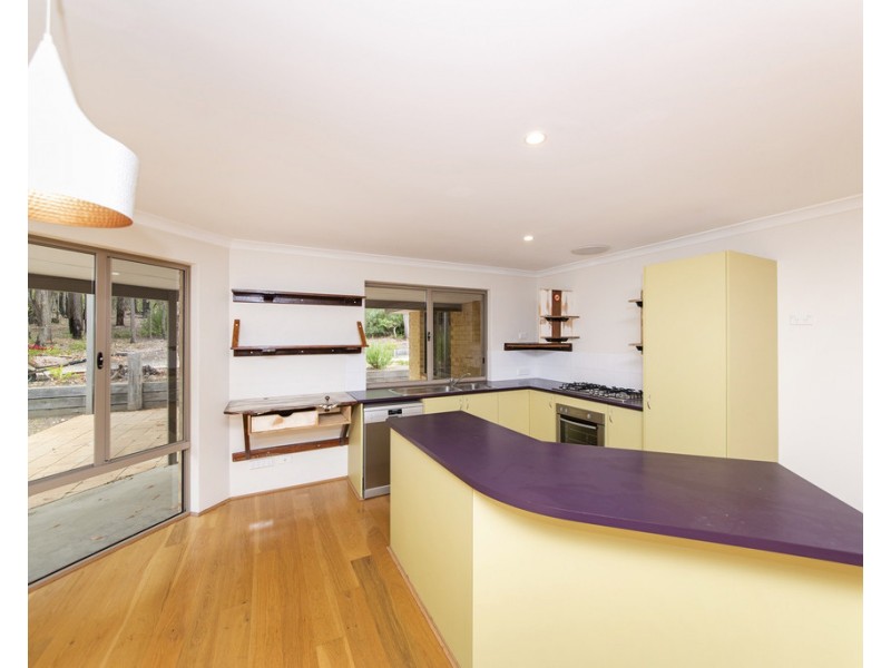 45 Cockatoo Drive, Nannup WA 6275