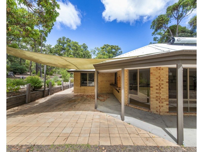 45 Cockatoo Drive, Nannup WA 6275