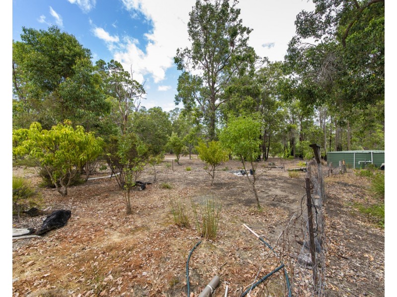 45 Cockatoo Drive, Nannup WA 6275