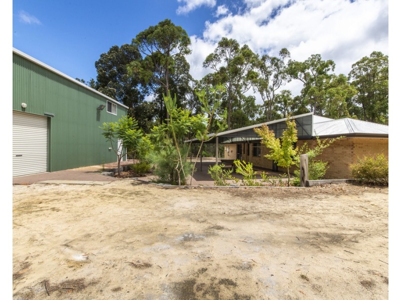 45 Cockatoo Drive, Nannup WA 6275