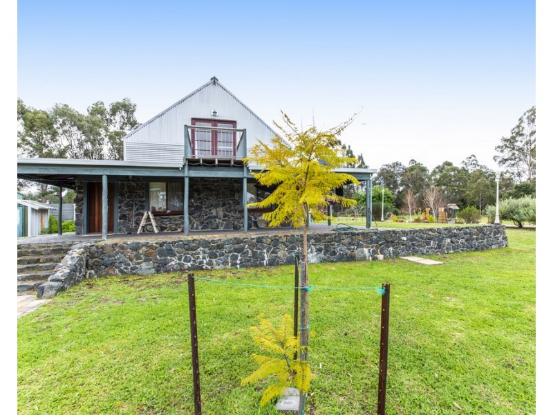 185 BLACKWOOD RIVER DRV, Nannup WA 6275