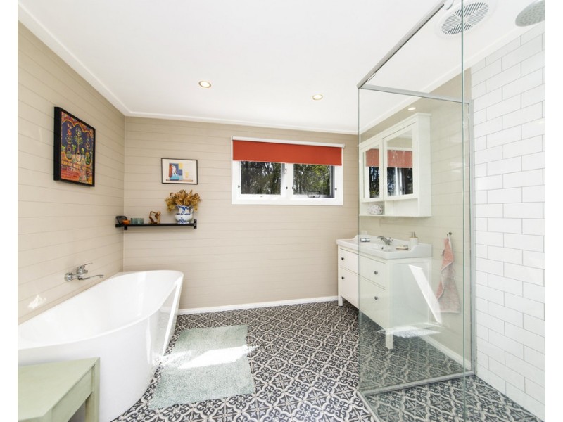 11 East Nannup Rd, Nannup WA 6275