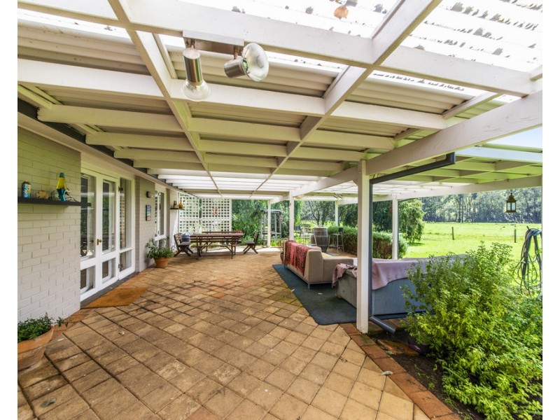 11 East Nannup Rd, Nannup WA 6275