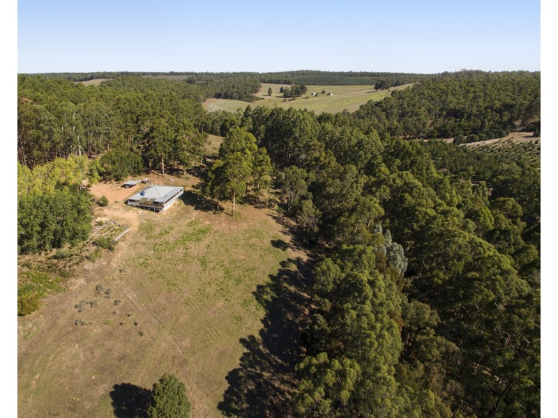 42 Buckley Road, Nannup WA 6275