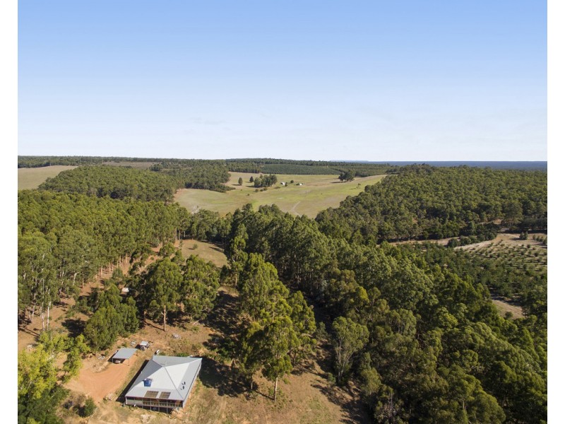 42 Buckley Road, Nannup WA 6275