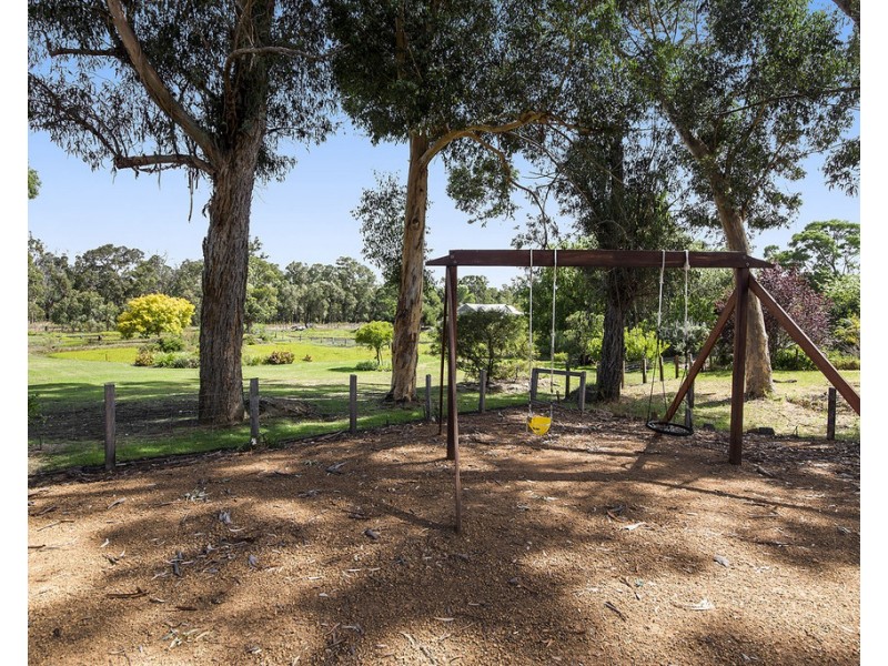 14 North Street, Nannup WA 6275