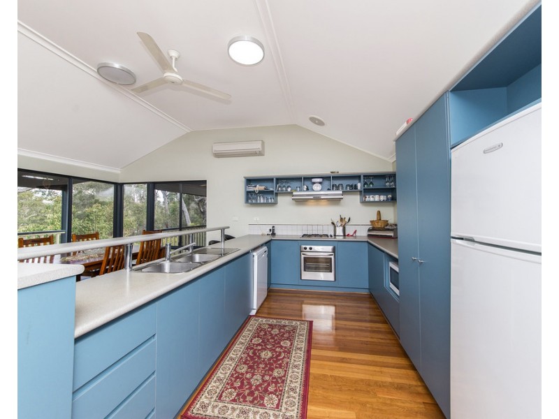 219 Leschenaultia Drv, Nannup WA 6275