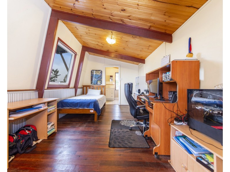 112 Johnston Road, Nannup WA 6275