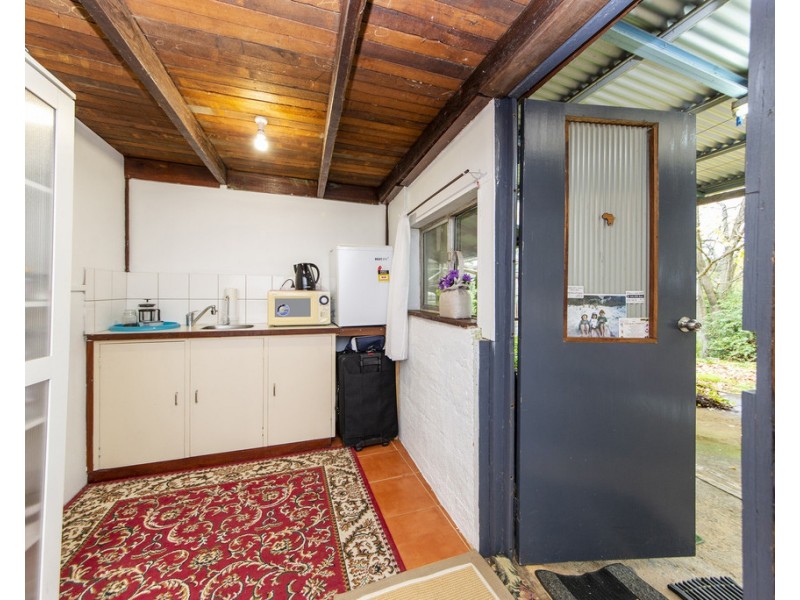 112 Johnston Road, Nannup WA 6275