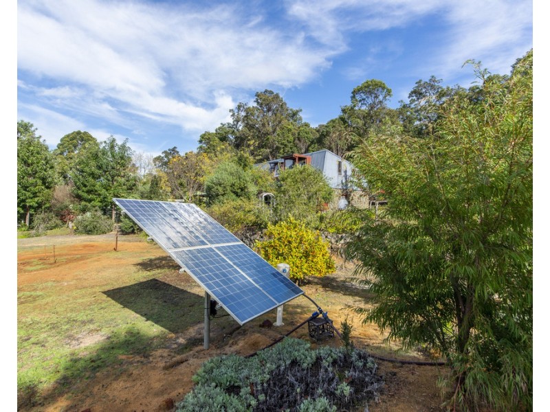 112 Johnston Road, Nannup WA 6275