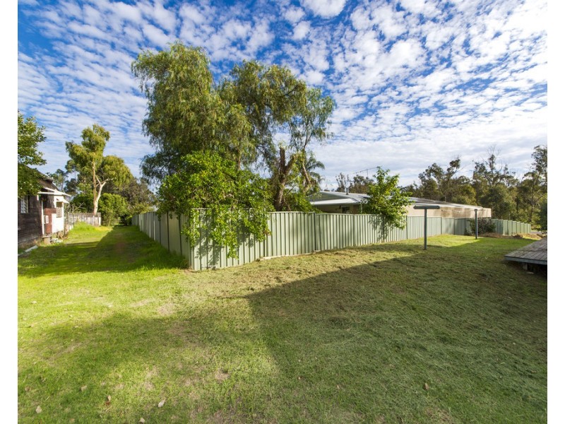 13 Wilson Street, Nannup WA 6275