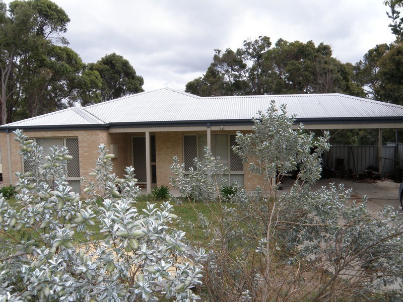 68 Carey Street, Nannup WA 6275