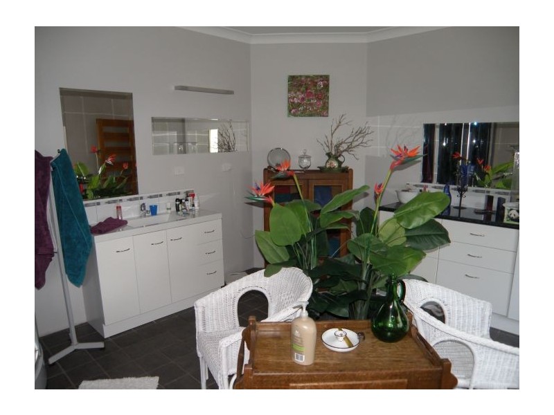 30b Walter St, Nannup WA 6275