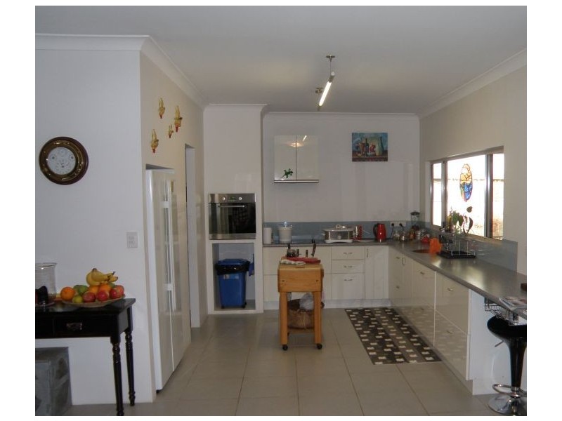 30b Walter St, Nannup WA 6275