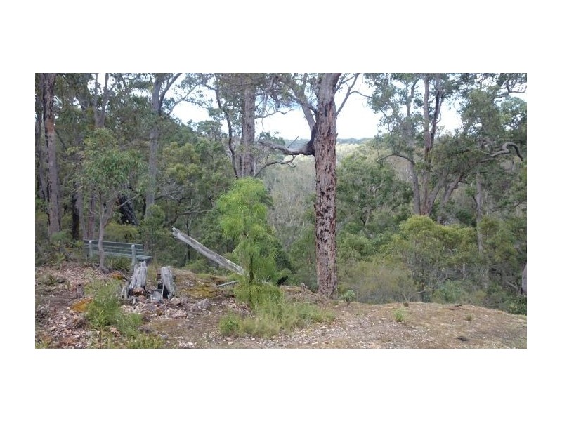 27 Hovea Pl, Nannup WA 6275