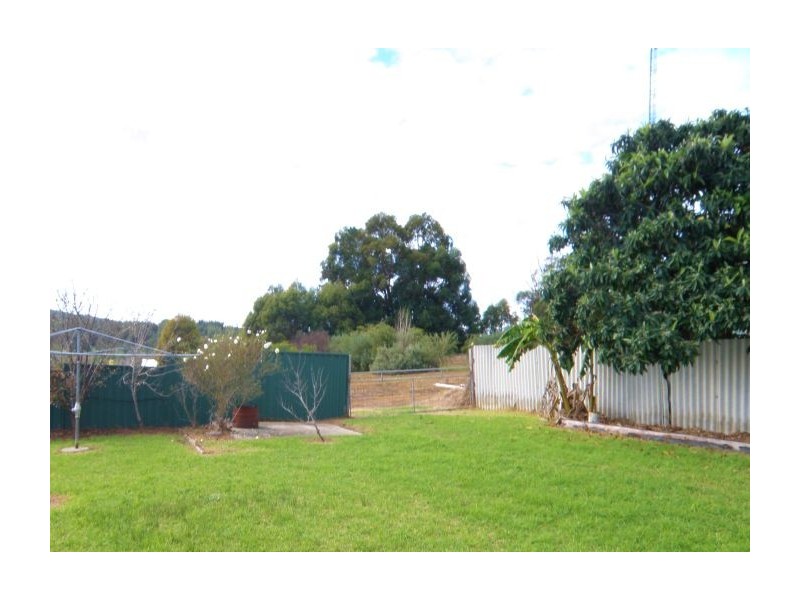 29 Dunnet Rd, Nannup WA 6275