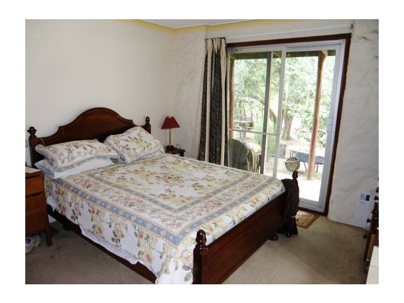 Location 9806 Vasse Hwy, Nannup WA 6275
