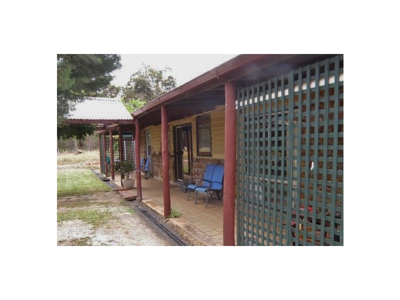 Location 9806 Vasse Hwy, Nannup WA 6275