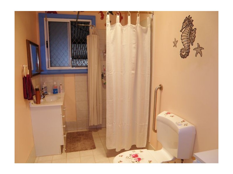 24 Carey St, Nannup WA 6275