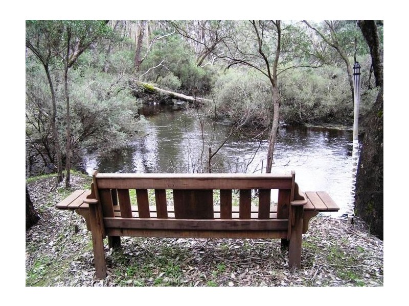 4 Balingup Nannup Rd, Nannup WA 6275