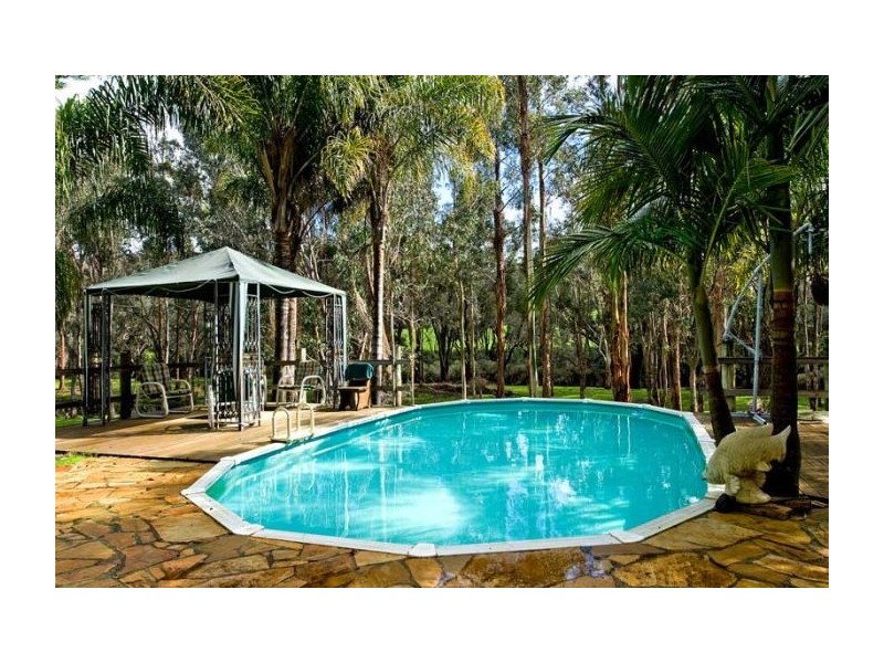 4 Balingup Nannup Rd, Nannup WA 6275