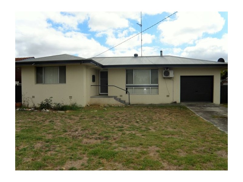 16 Wattle Crescent, Manjimup WA 6258