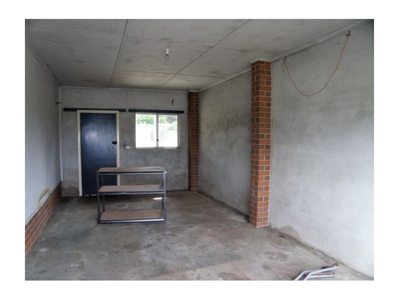 16 Wattle Crescent, Manjimup WA 6258