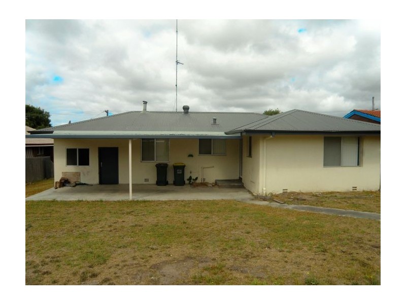 16 Wattle Crescent, Manjimup WA 6258