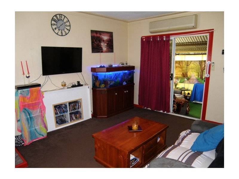 24 Carey Street, Nannup WA 6275