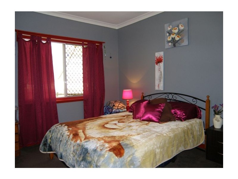 24 Carey Street, Nannup WA 6275