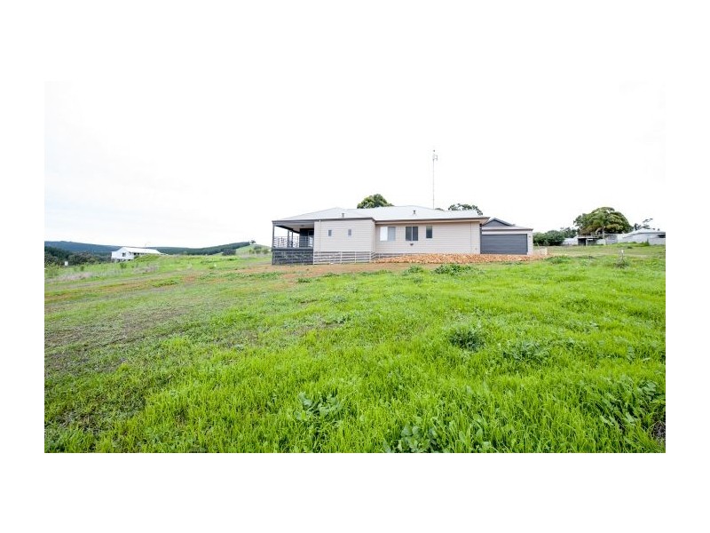 19 McAlpine Mews, Nannup WA 6275